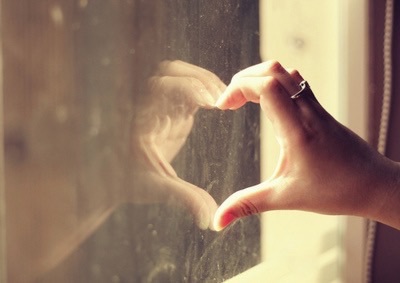 صور قلوب باليد 2016 صور قلوب حب 2017